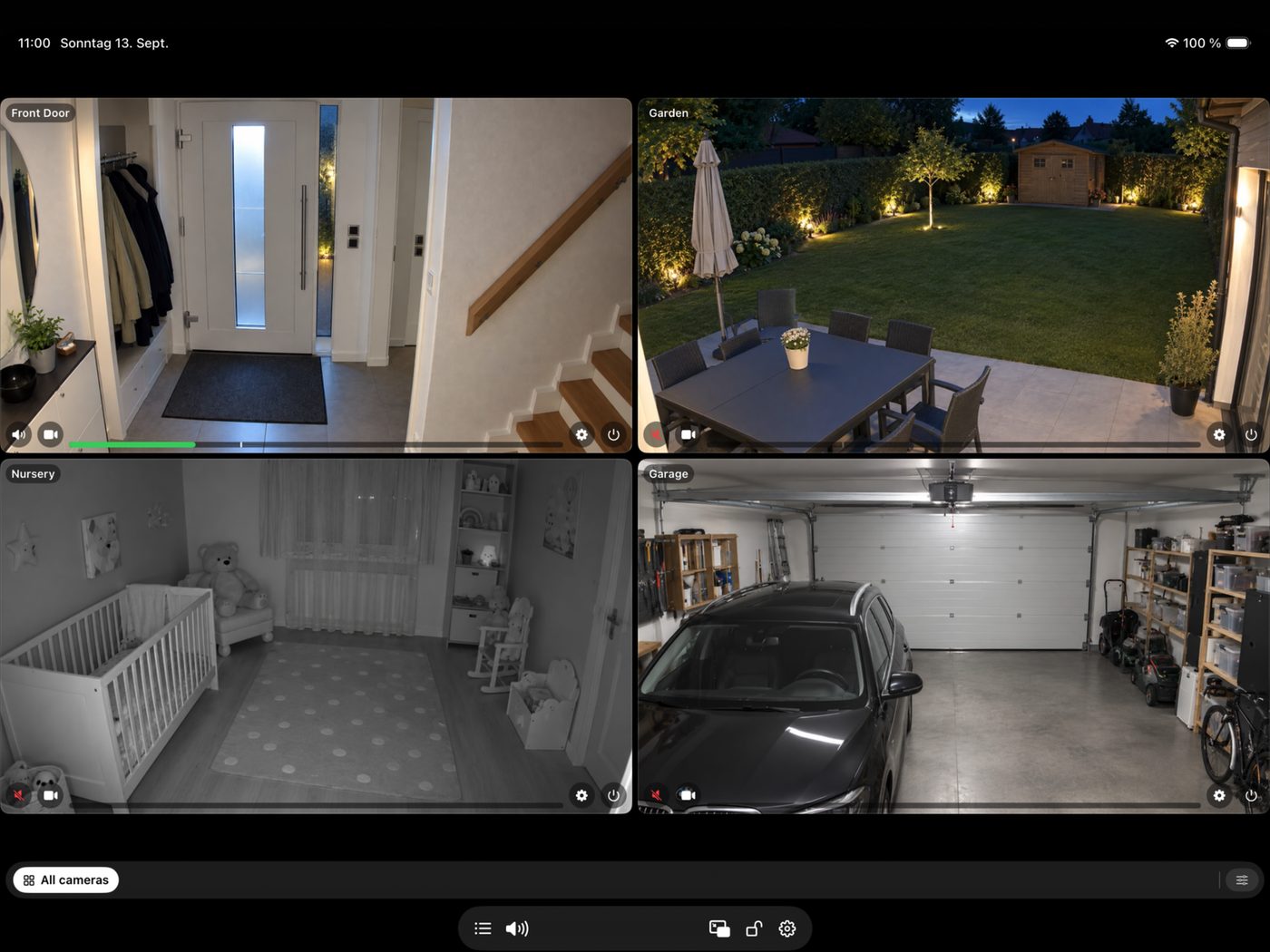 RTSP Mixer på iPad med fire kameraer: hoveddør, have, børneværelse og garage.